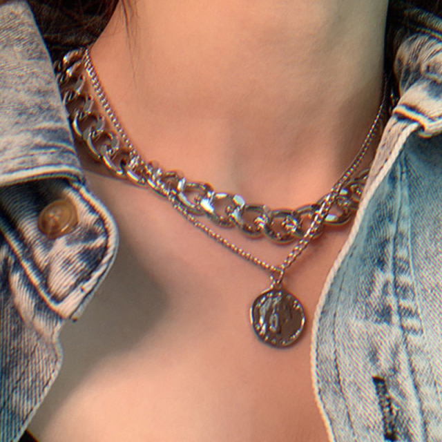 Fashion Asymmetric Lock Necklace